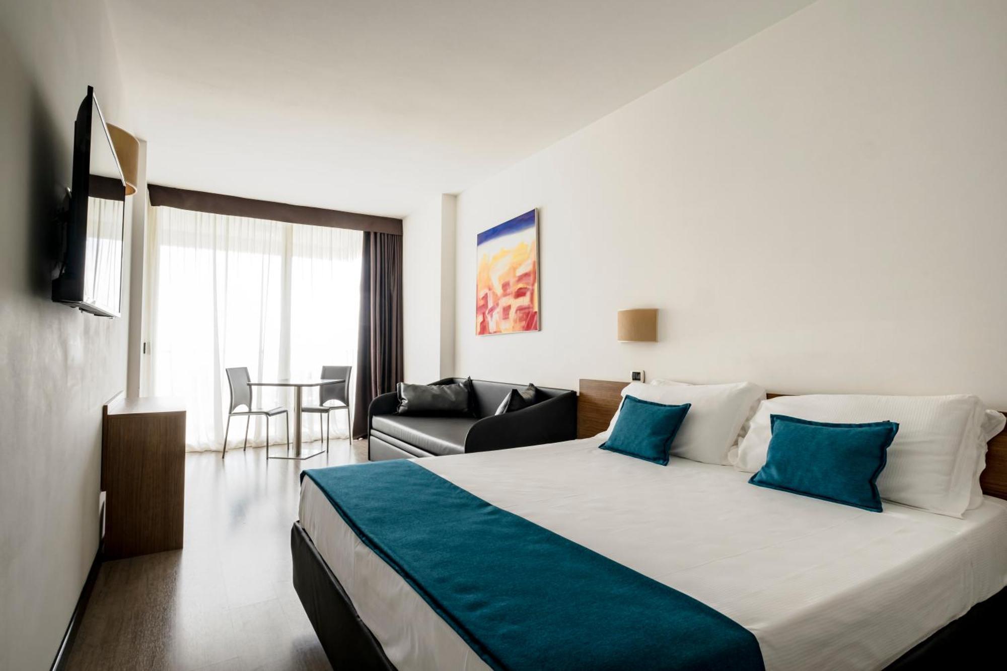 Hotel Cristallo Rimini Exteriér fotografie